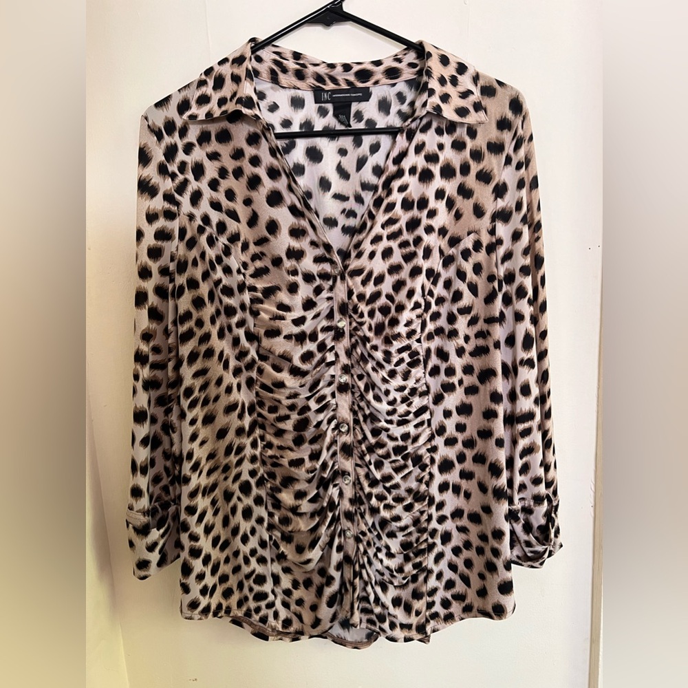 Animal Print Blouse w Rauching